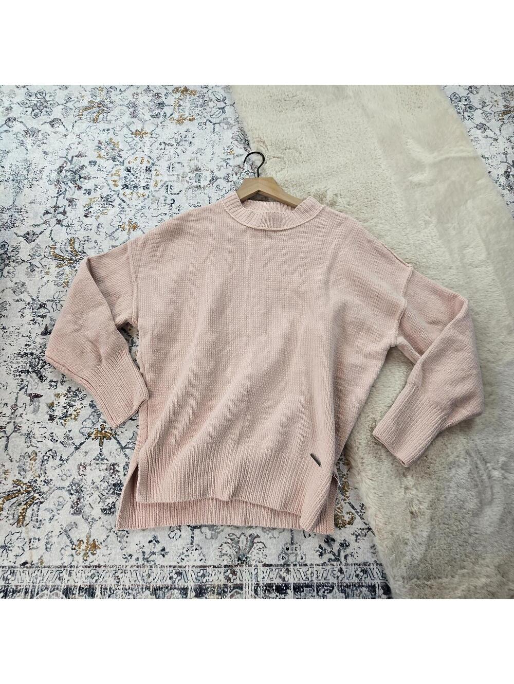 Abercrombie and Fitch Pale Pink Crewneck Sweater Women XS